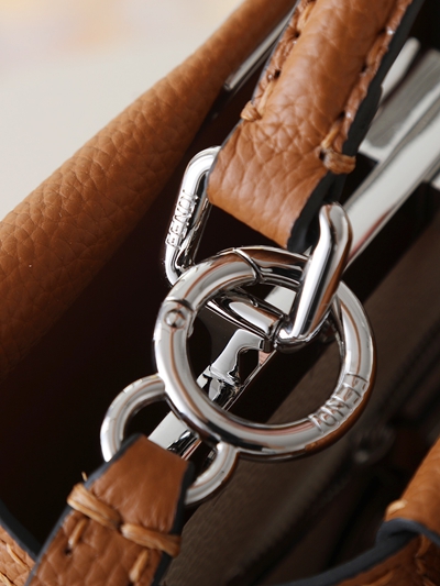 フェンディバッグ内部構造